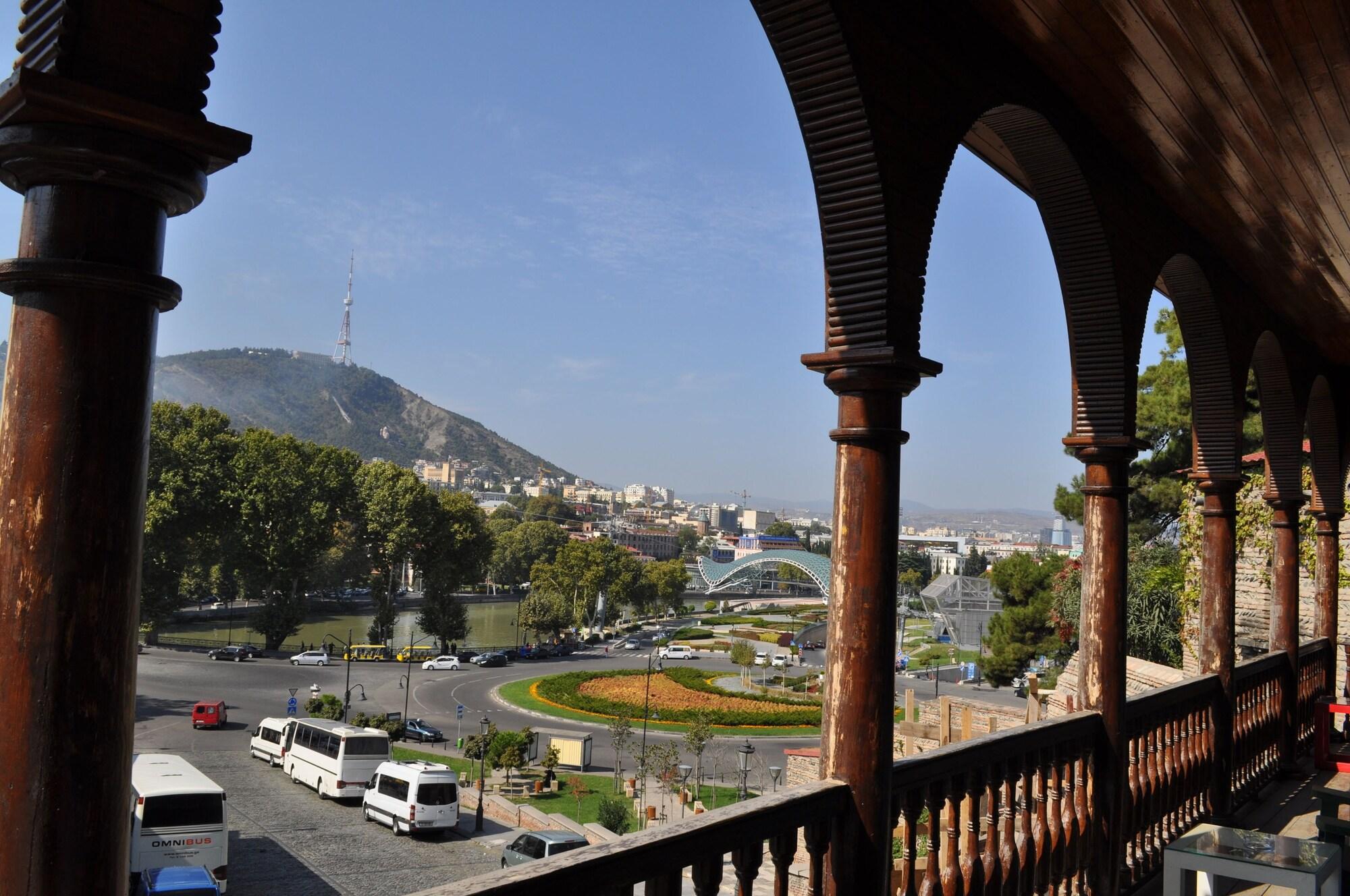 Tiflis Metekhi Hotel Екстер'єр фото