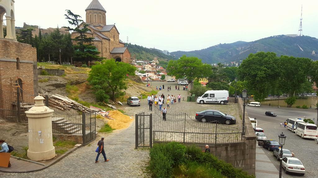 Tiflis Metekhi Hotel Екстер'єр фото